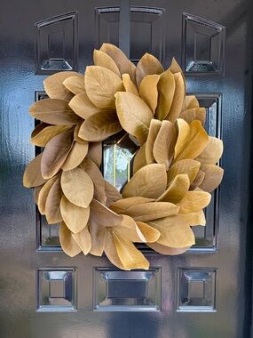 Magnolia Leaf Wreath in Golden Brown